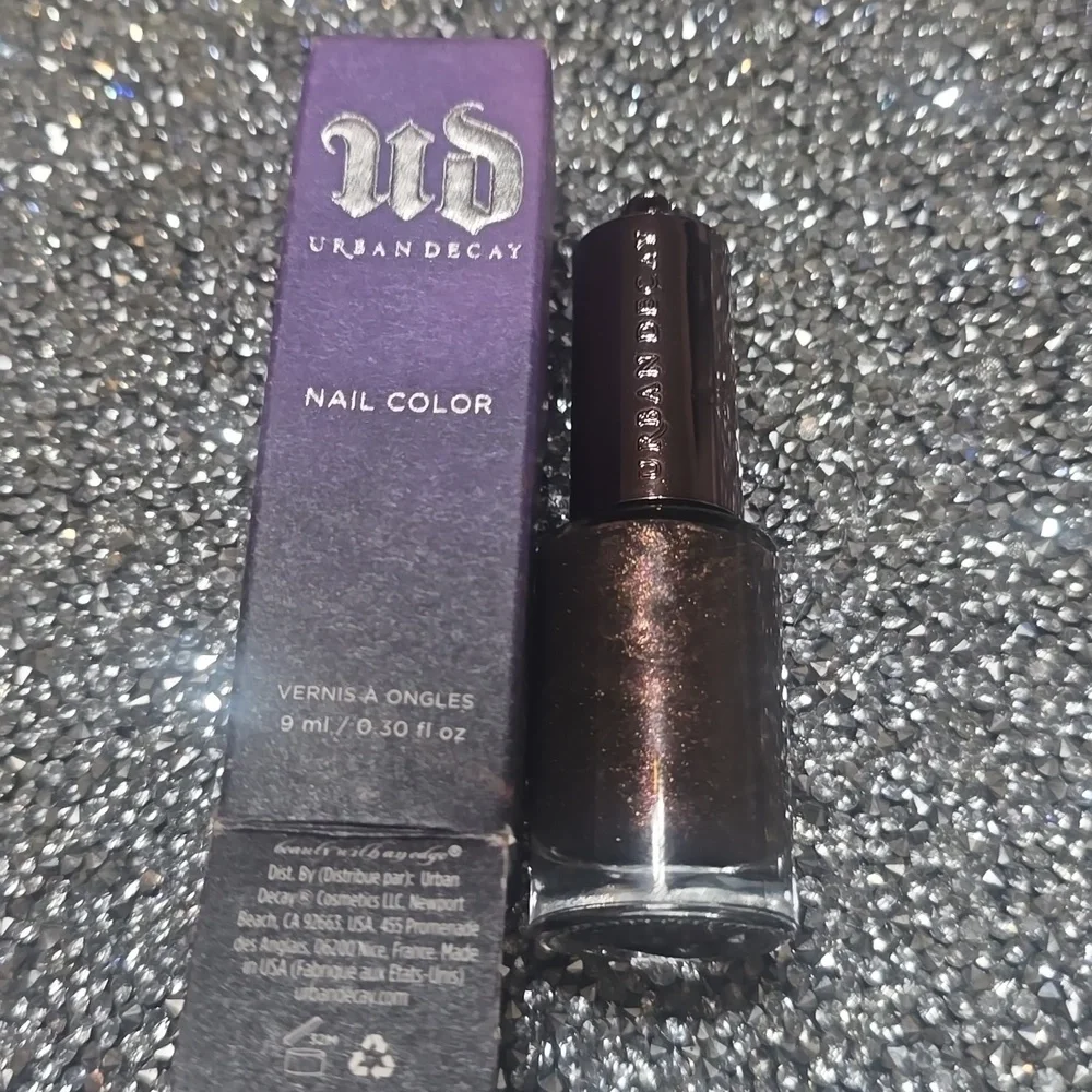 🌟🧚♀️BLACKHEART Urban Decay DISCONTINUED Nail Color NWT - Picture 5 of 5
